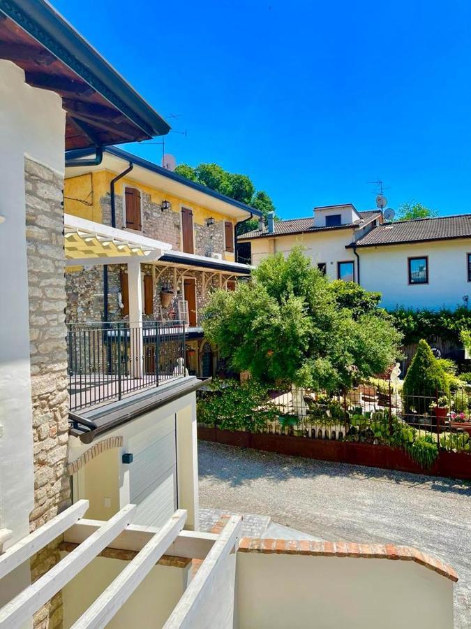 Dimora Di Charme Peschiera Del Garda Apartment Bagian luar foto
