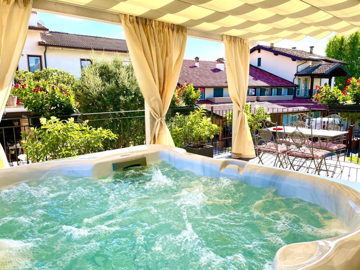 Dimora Di Charme Peschiera Del Garda Apartment Bagian luar foto