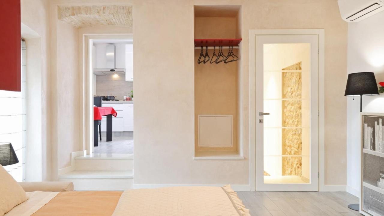 Dimora Di Charme Peschiera Del Garda Apartment Bagian luar foto