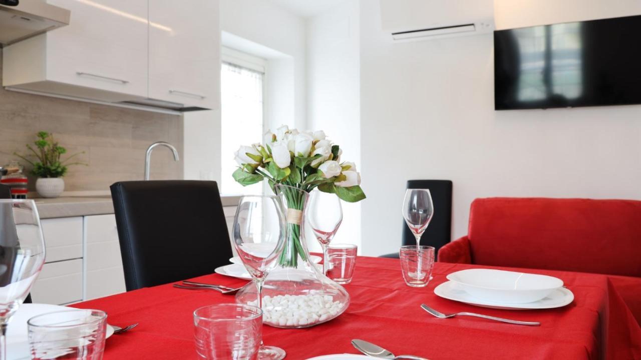 Dimora Di Charme Peschiera Del Garda Apartment Bagian luar foto