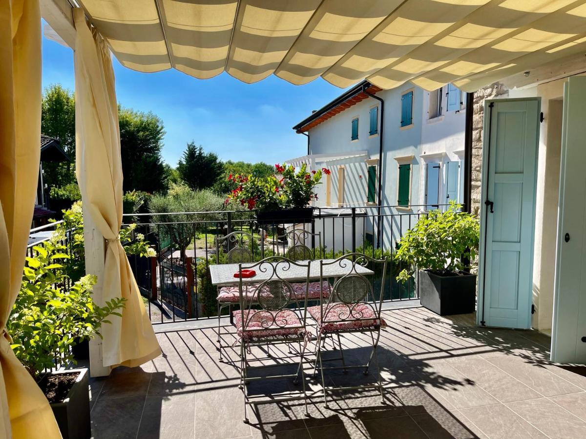 Dimora Di Charme Peschiera Del Garda Apartment Bagian luar foto
