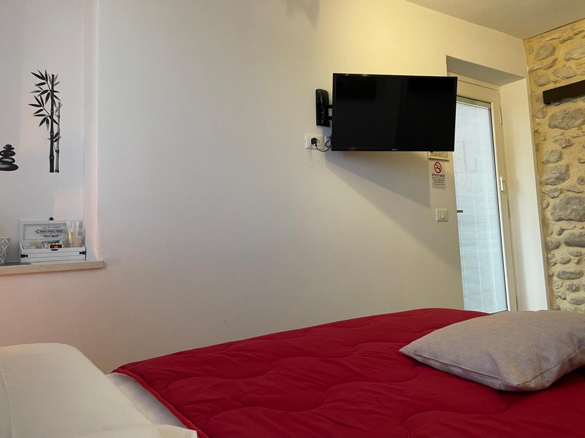 Dimora Di Charme Peschiera Del Garda Apartment Bagian luar foto