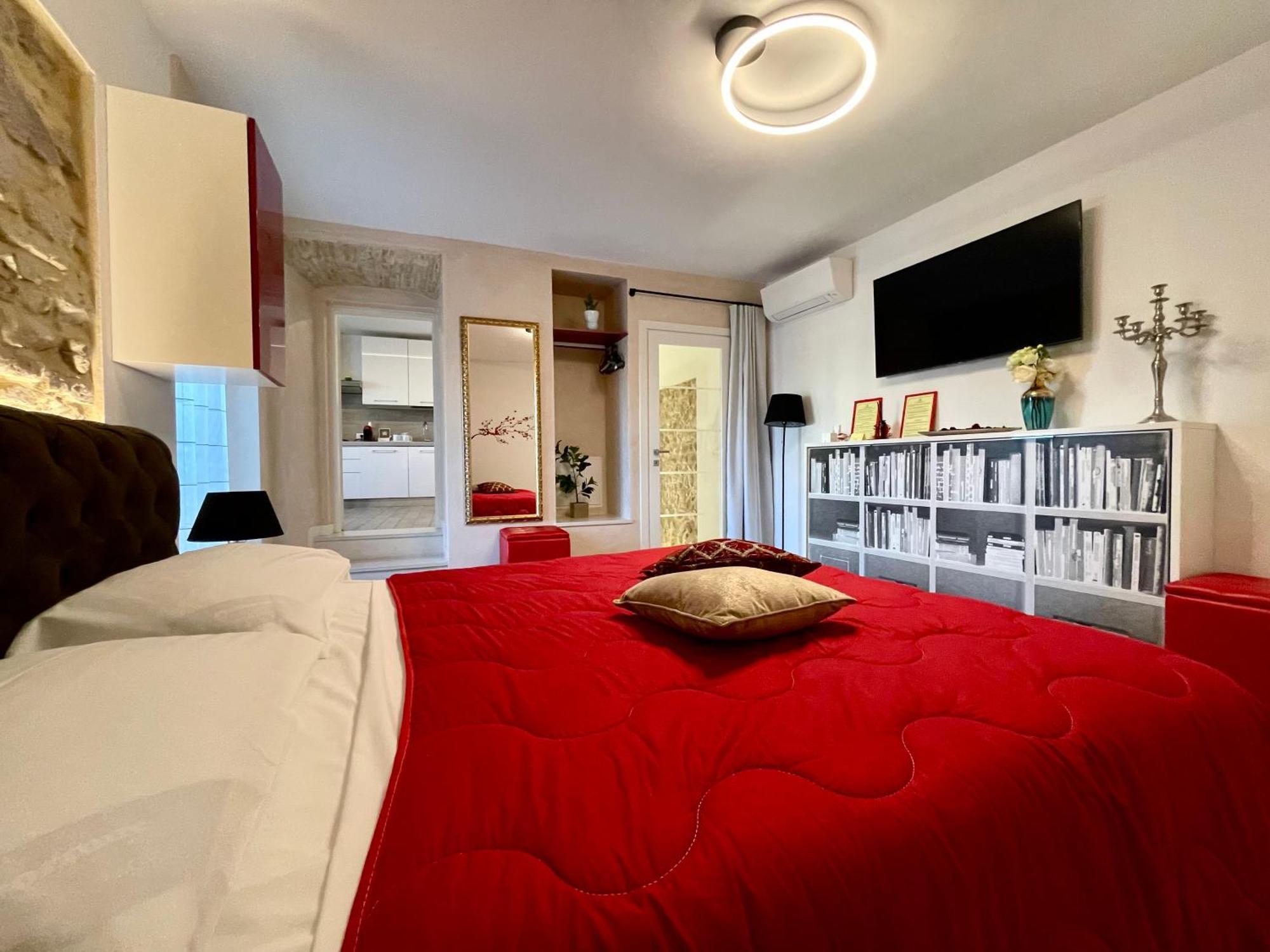 Dimora Di Charme Peschiera Del Garda Apartment Bagian luar foto