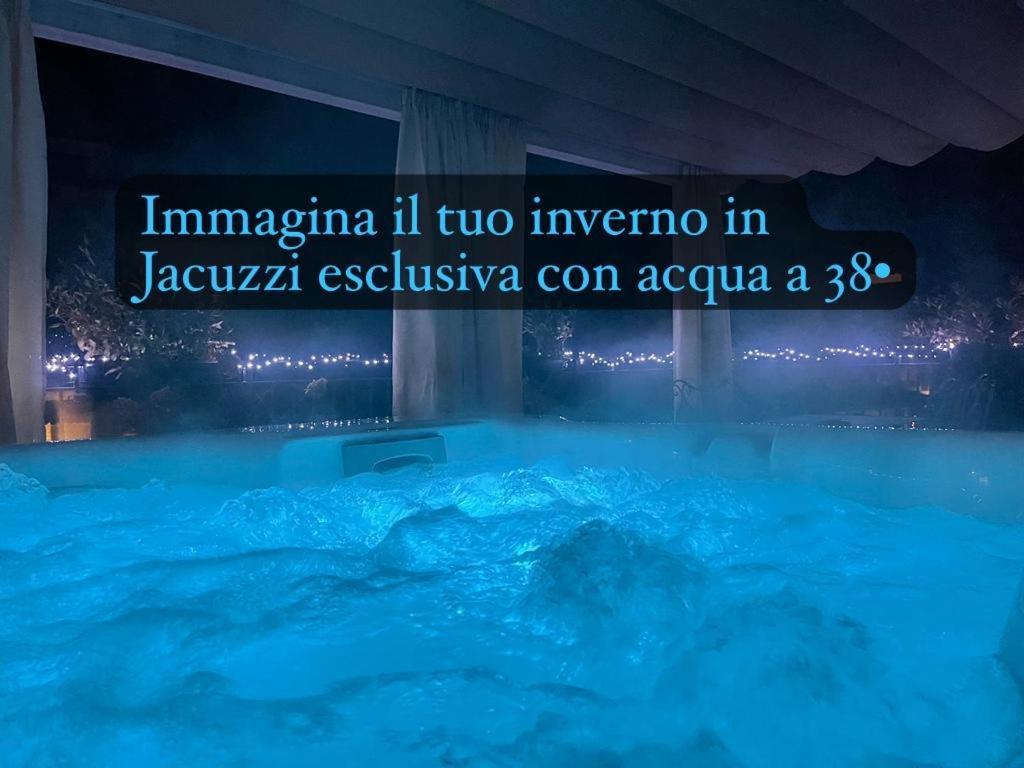 Dimora Di Charme Peschiera Del Garda Apartment Bagian luar foto